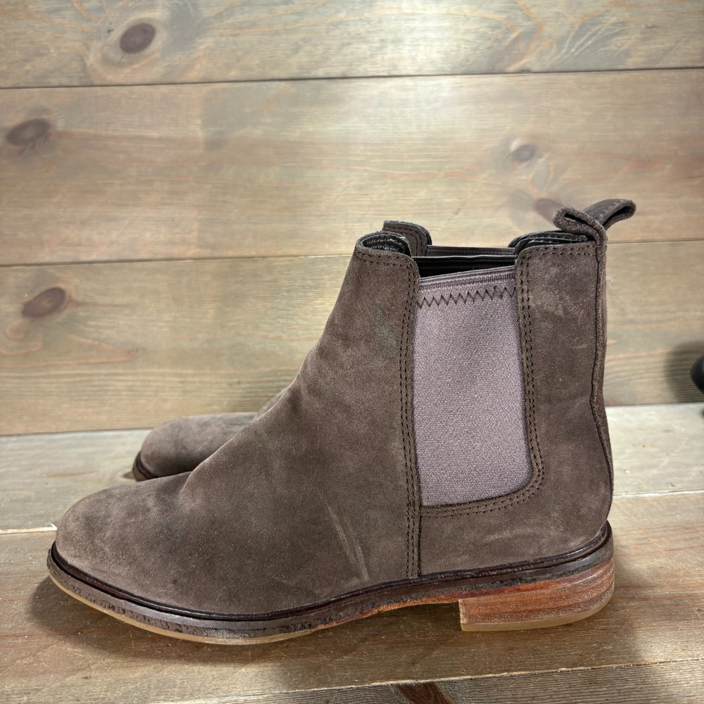 clarks clarkdale arlo Womens size 7.5 shoes Brown Suede Pull On Chelsea boots